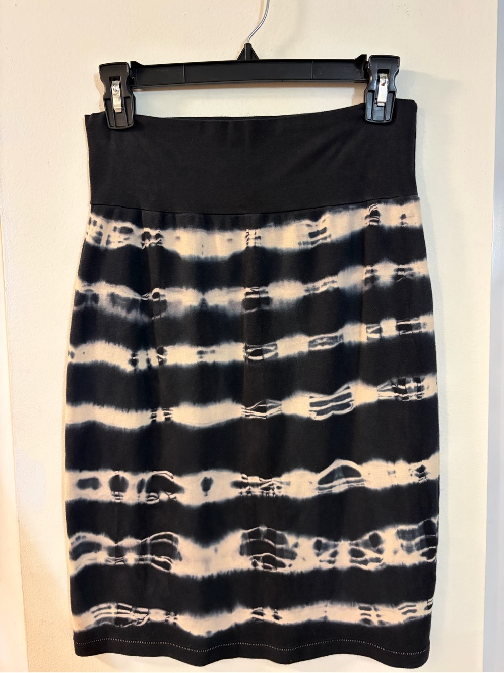American Apparel Black and White Tie-Dye Pencil Skirt